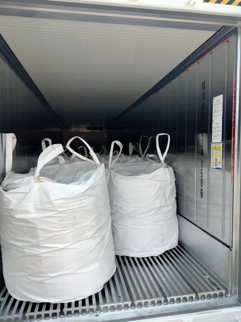 40 ft NOR container stuffing of fused silica bags — export shipment to South America