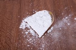 Fused silica for tableware ceramic